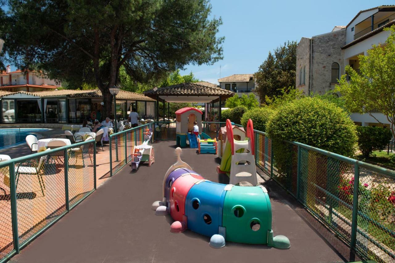 Lesse Hotel Chalkidiki Luaran gambar